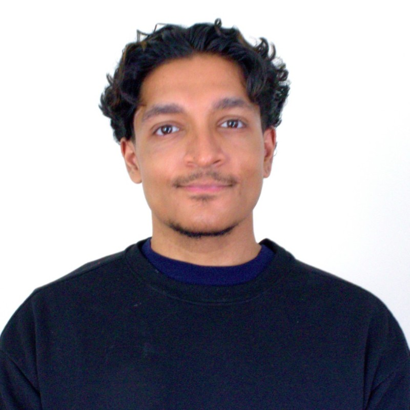 Sharat headshot
